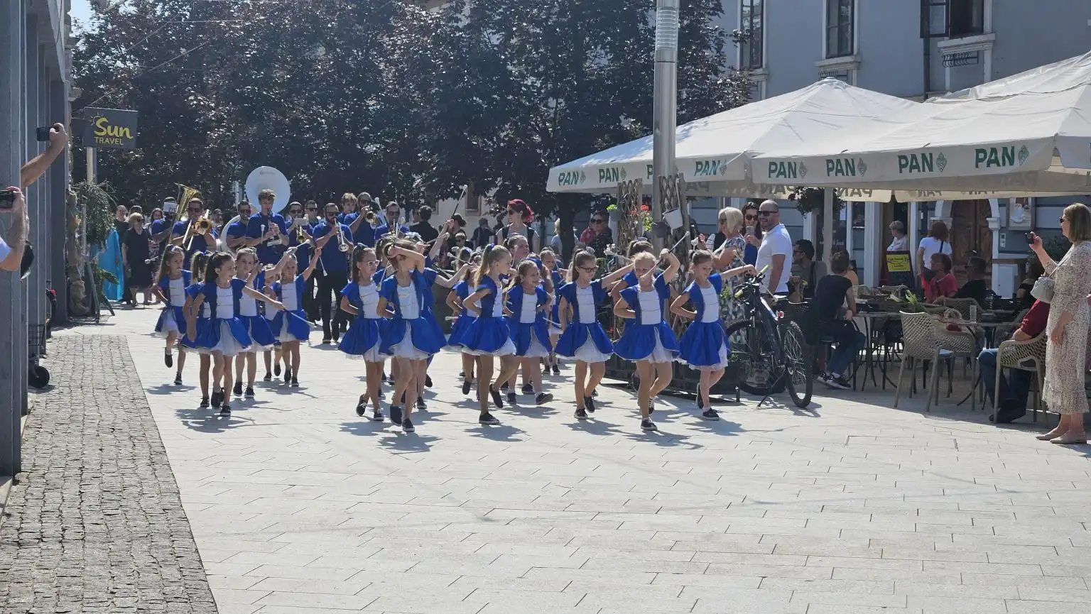 Završna svečanost malih maturanata DV Cvrčak (8) Završna svečanost malih maturanata DV Cvrčak (8)