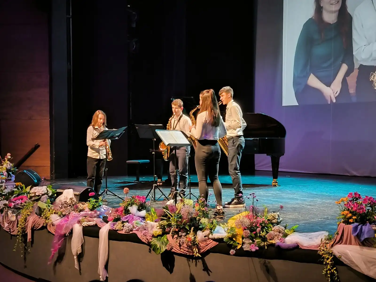 Završni koncert umjetničke škole Miroslav Magdalenić 2024 (11) Završni koncert umjetničke škole Miroslav Magdalenić 2024 (11)