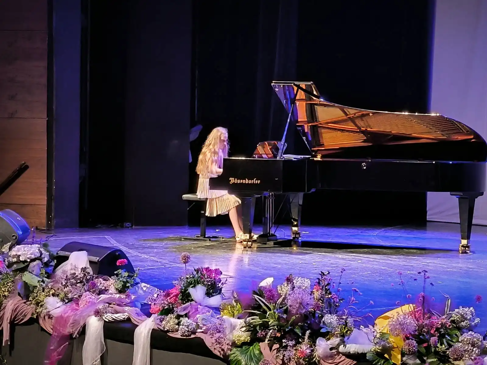 Završni koncert umjetničke škole Miroslav Magdalenić 2024 (14) Završni koncert umjetničke škole Miroslav Magdalenić 2024 (14)