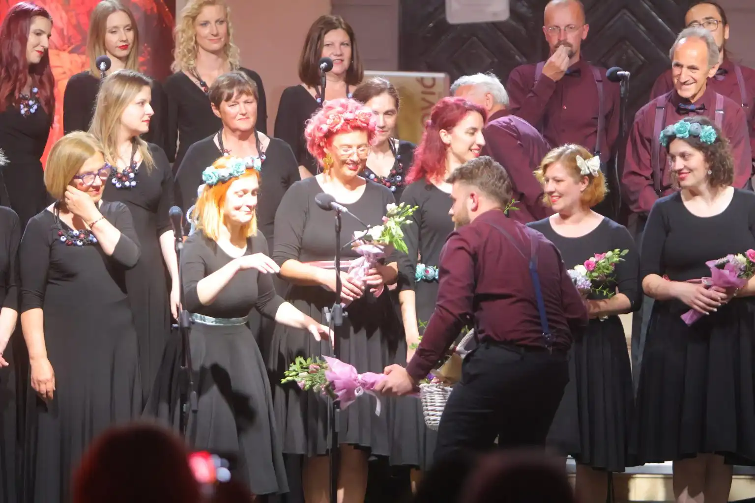 Zbor Josip Štolcer Slavenski (27) Zbor Josip Štolcer Slavenski (27)