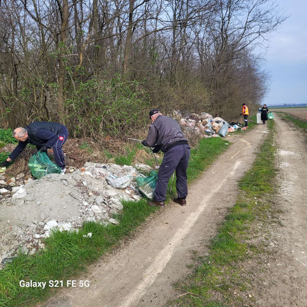 Zelena akcija čišćenje smeće Savska Ves (14) Zelena akcija čišćenje smeće Savska Ves (14)