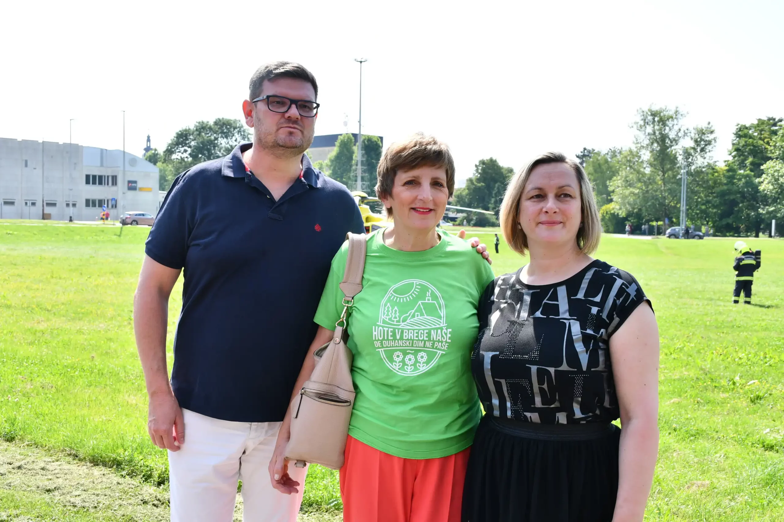 Zelena površina kod rotora kod pošte (32) šegović tošić grlač križaj grabant Zelena površina kod rotora kod pošte (32) šegović tošić grlač križaj grabant