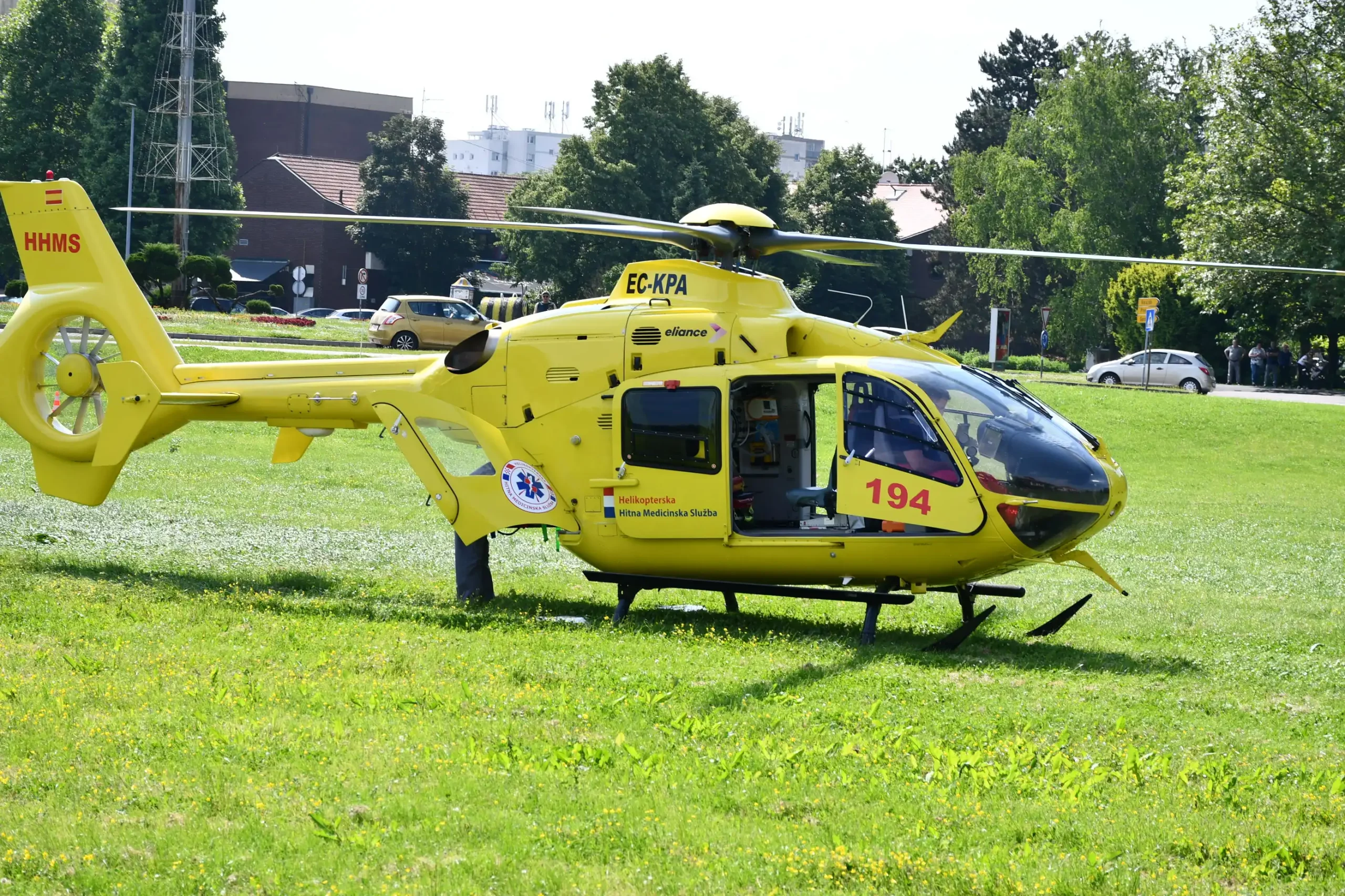 Zelena površina kod rotora kod pošte (6) Zelena površina kod rotora kod pošte (6)