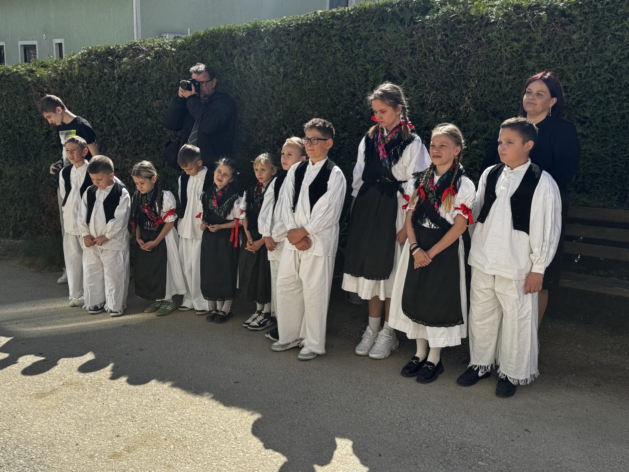 Železna Gora obnova škole (39)