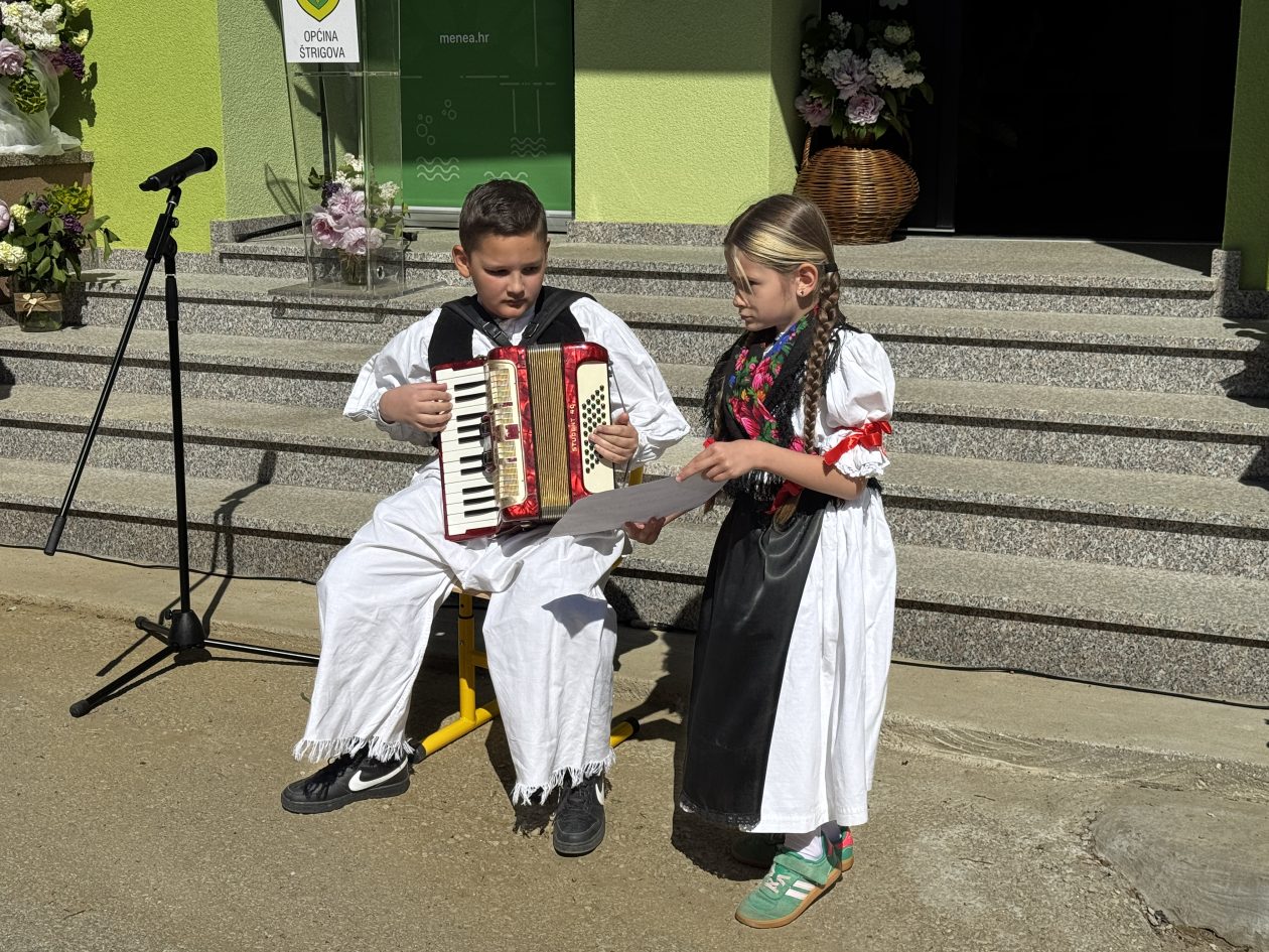 Železna Gora obnova škole (45)