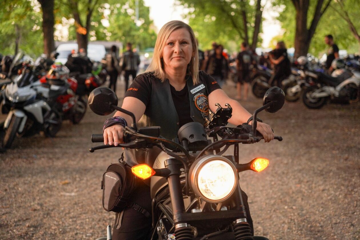 Žene bajkerice (1) Ivanka Beti Žene bajkerice (1) Ivanka Beti