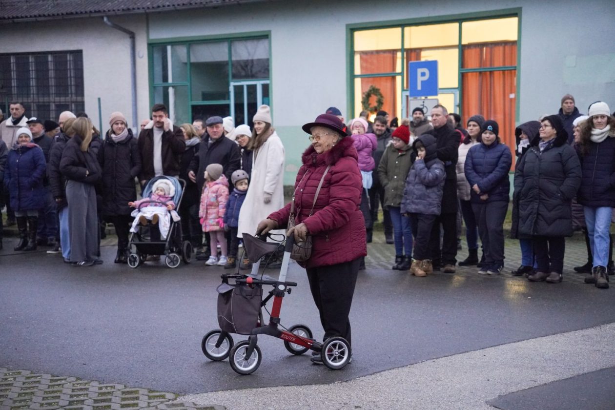 Žive jaslice Podturen (79)