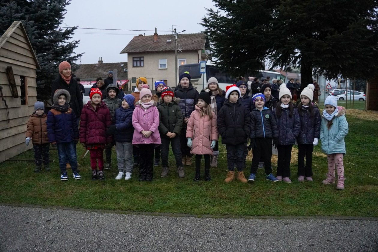 Žive jaslice Podturen (87)