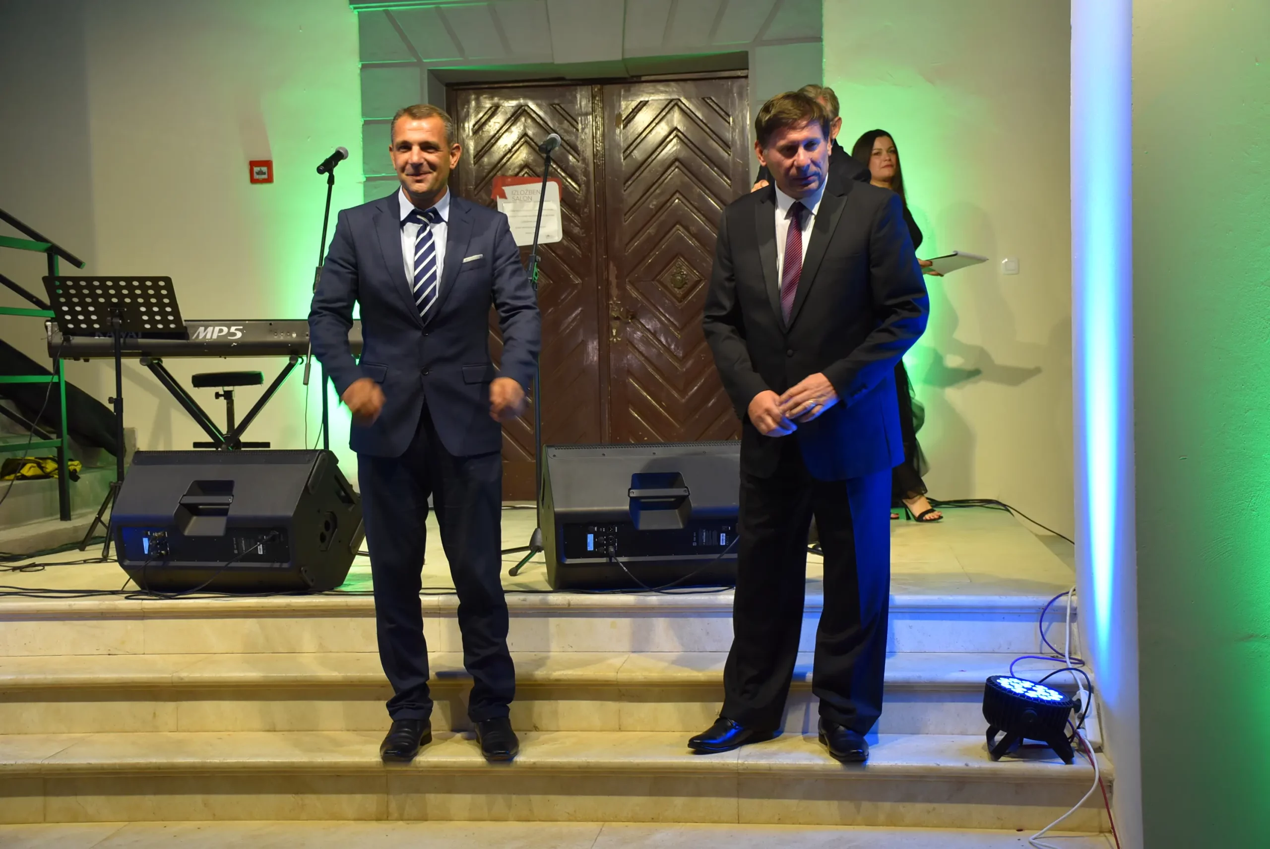 Zlatna jabuka (14) Zlatna jabuka (14)