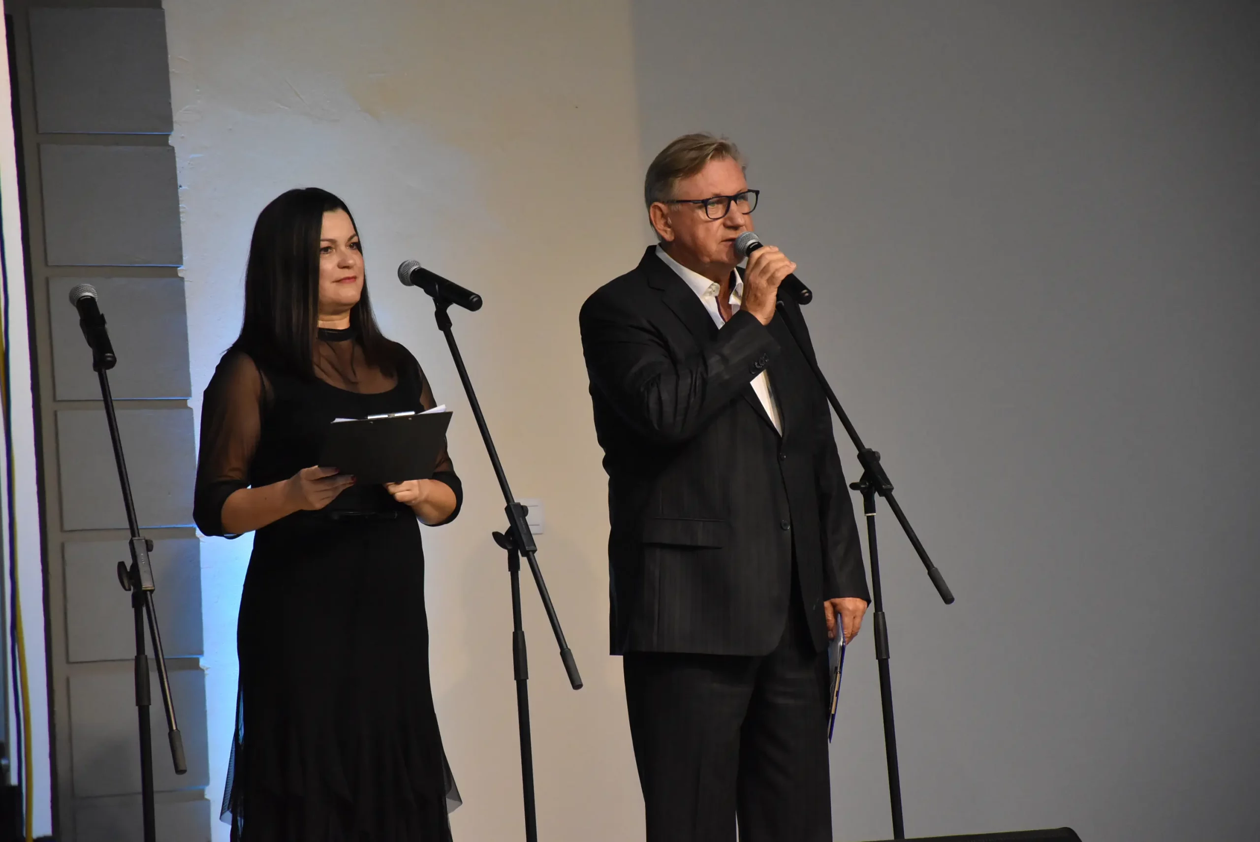 Zlatna jabuka (32) Zlatna jabuka (32)