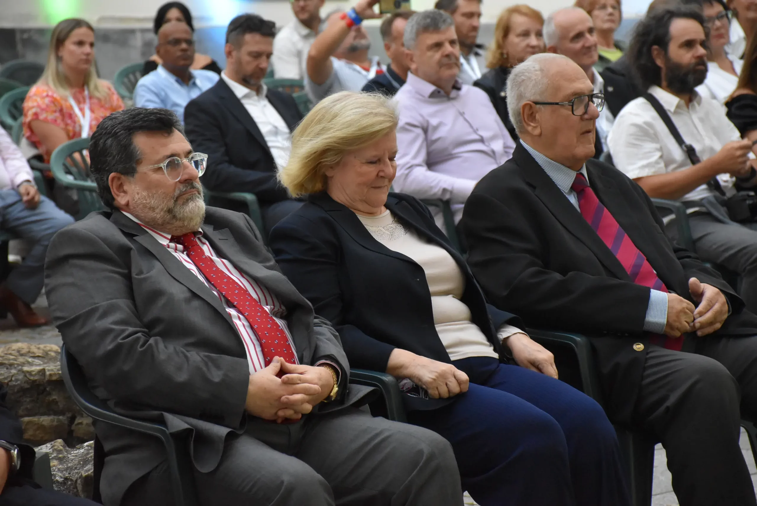 Zlatna jabuka (5) Zlatna jabuka (5)