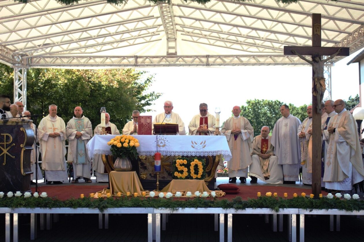 Zlatna misa Antun Hoblaj 2025 (22)