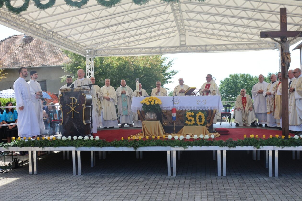 Zlatna misa Antun Hoblaj 2025 (50)