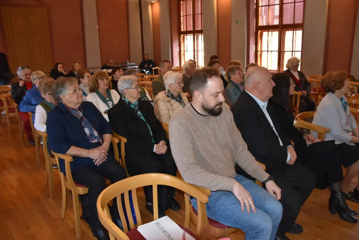 Zlatne ruke, izložba, dan žena (27)