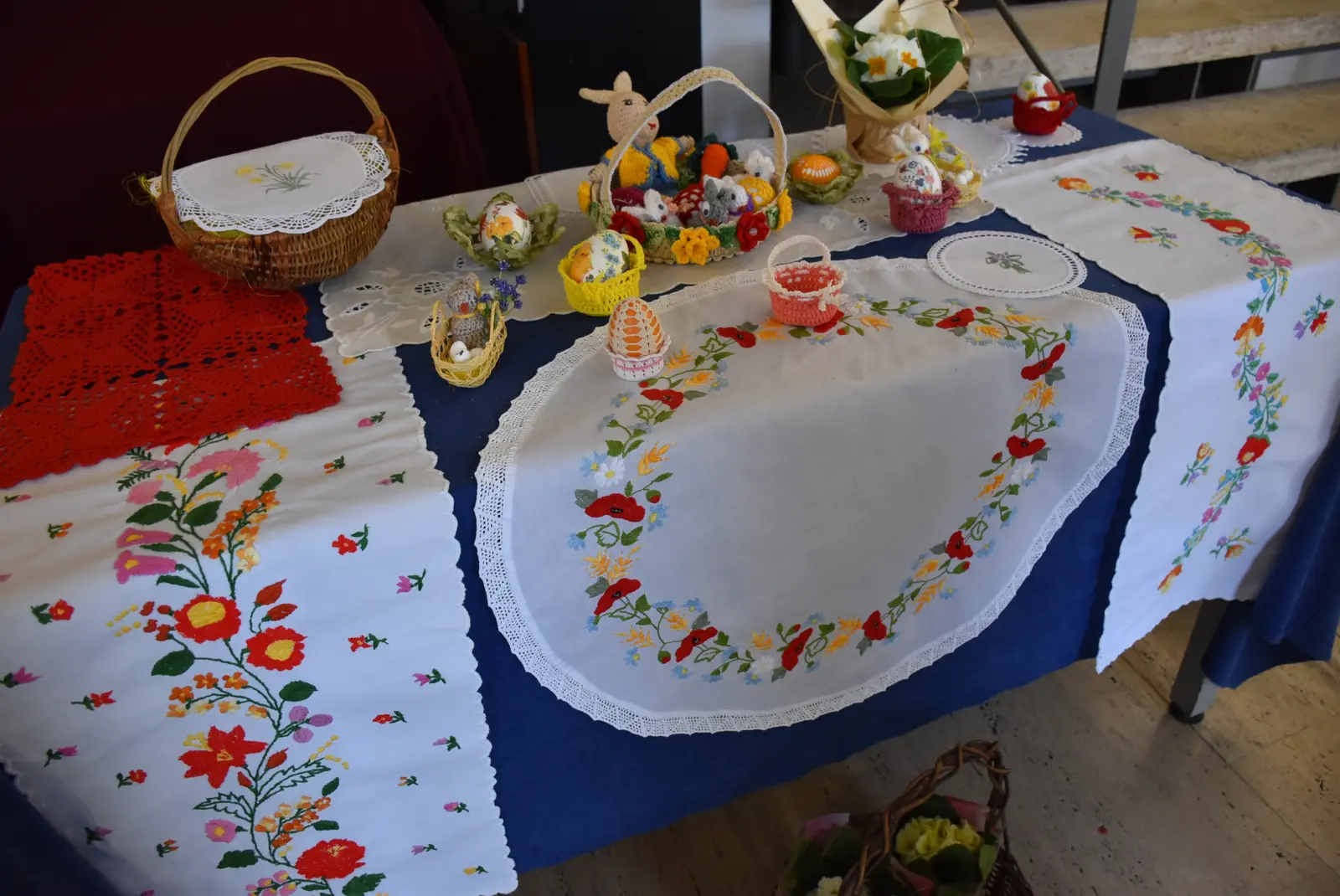 Zlatne ruke, izložba, dan žena (5) Zlatne ruke, izložba, dan žena (5)