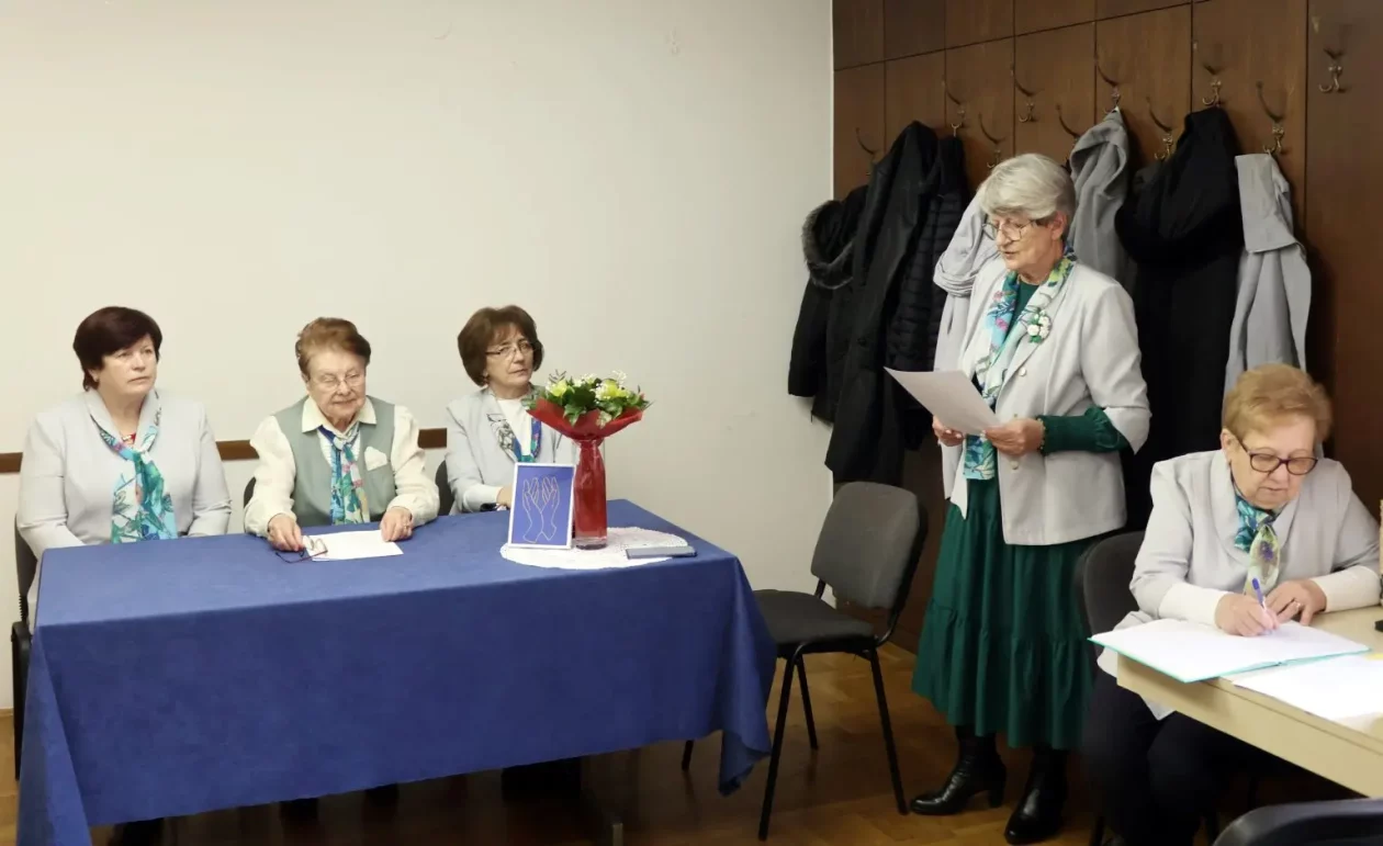 Zlatne ruke skupština (4) Zlatne ruke skupština (4)