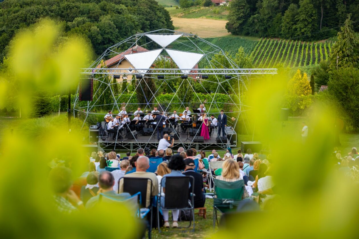 Zmajev vrt Terca art 45 Zmajev vrt Terca art 45