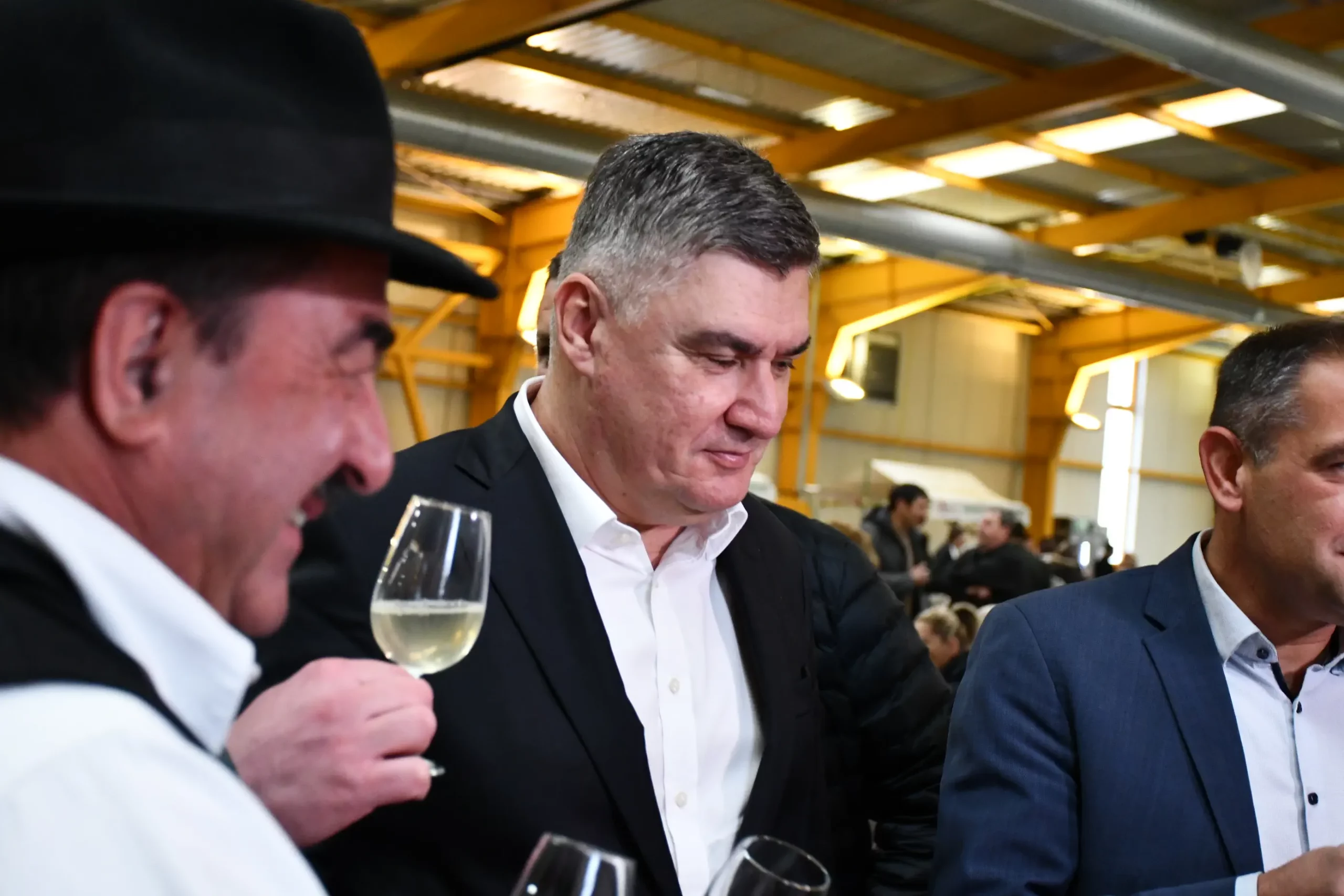 Zoran Milanović, Matija Posavec, Nikola Novak (10)