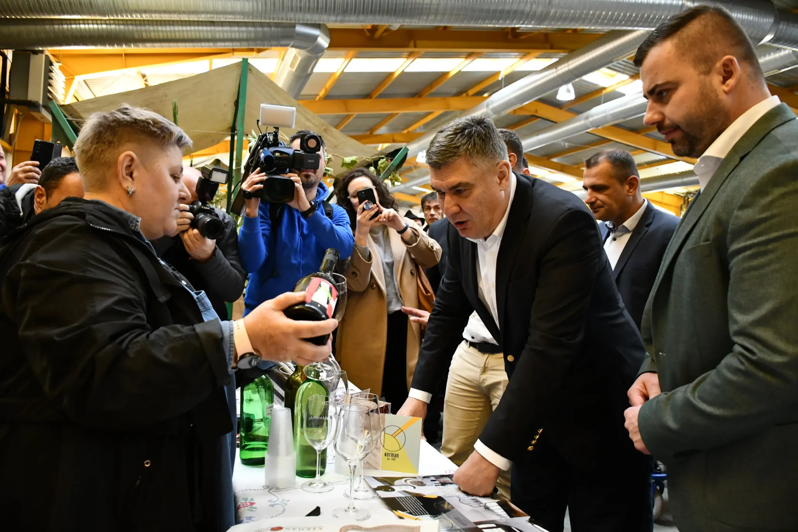 Zoran Milanović, Matija Posavec, Nikola Novak (17)