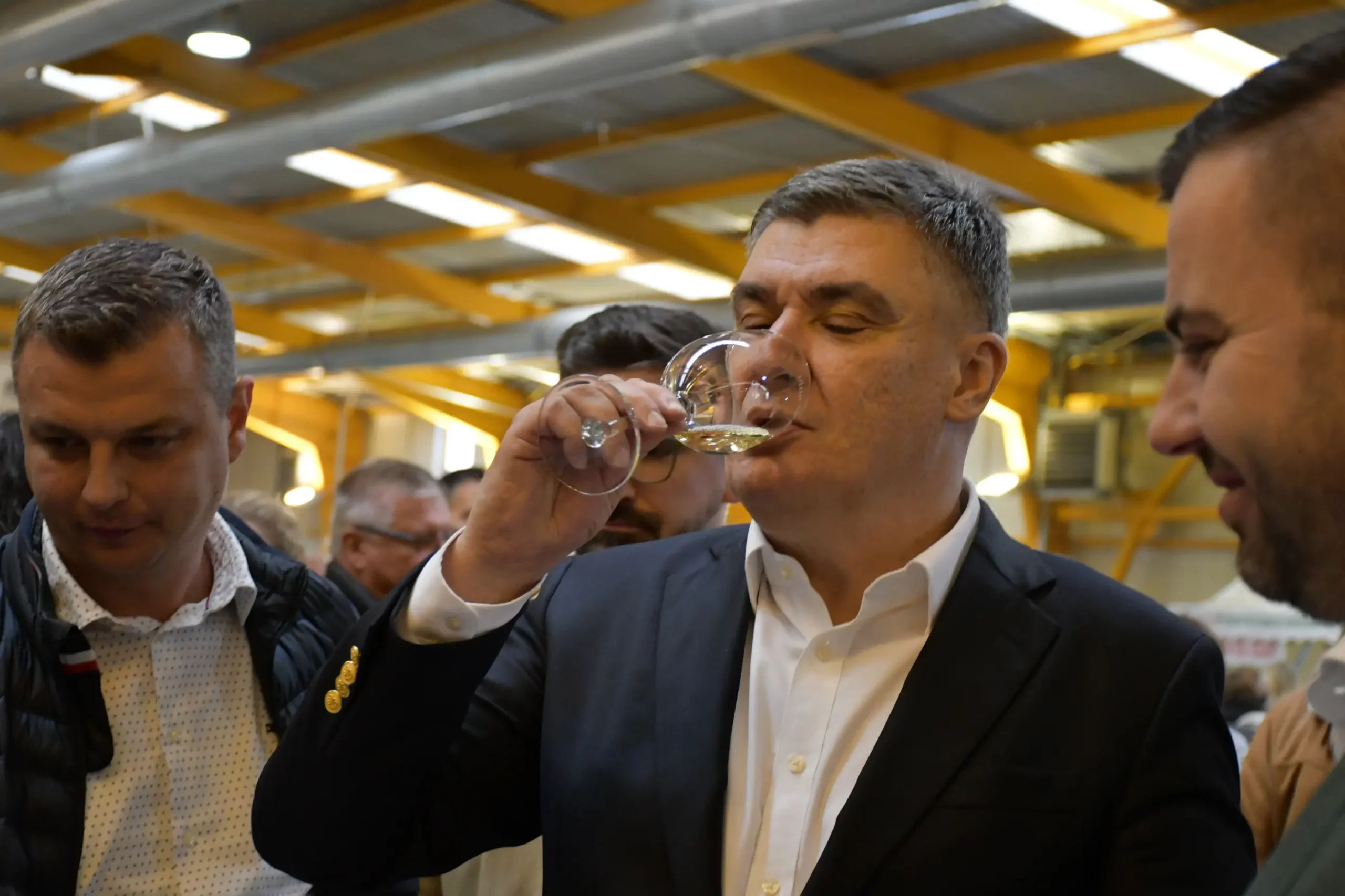 Zoran Milanović, Matija Posavec, Nikola Novak (18)