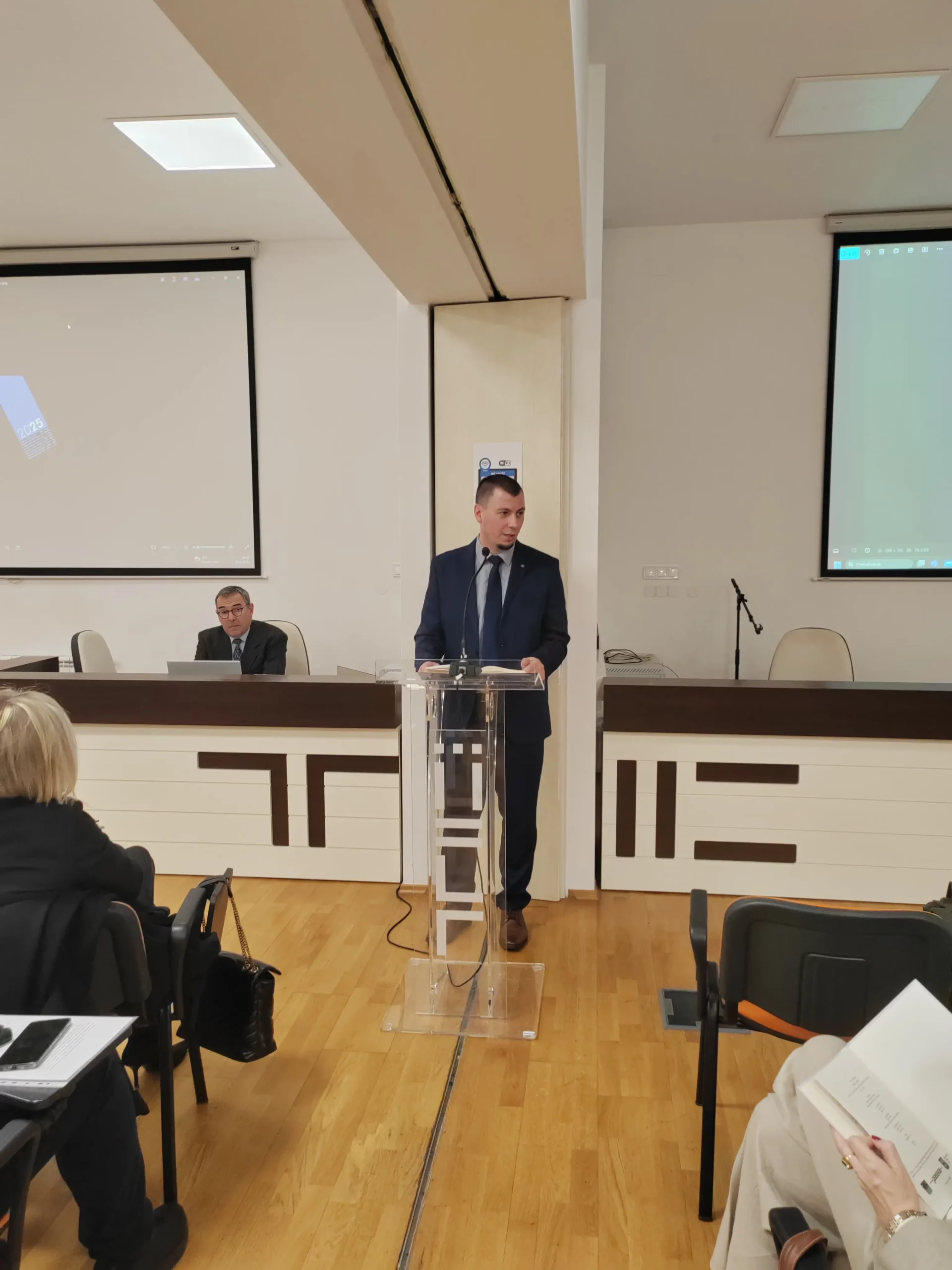 Zoran Turk Zoran Turk