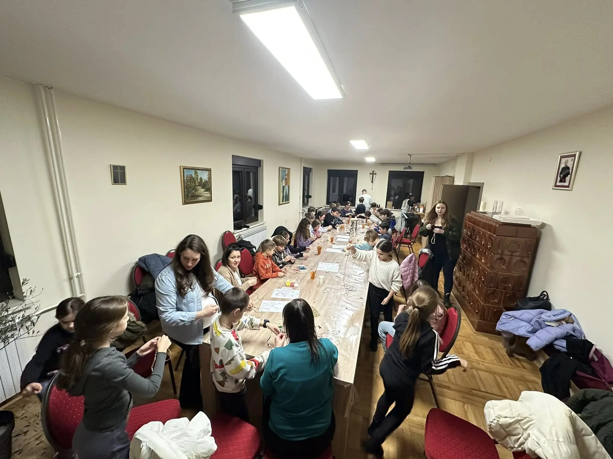 Župa Kotoriba – izrada krunice (2) Župa Kotoriba – izrada krunice (2)