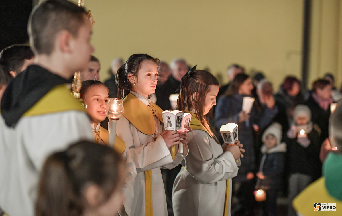 Župa Prelog svijećnica Studio Vipro (13)