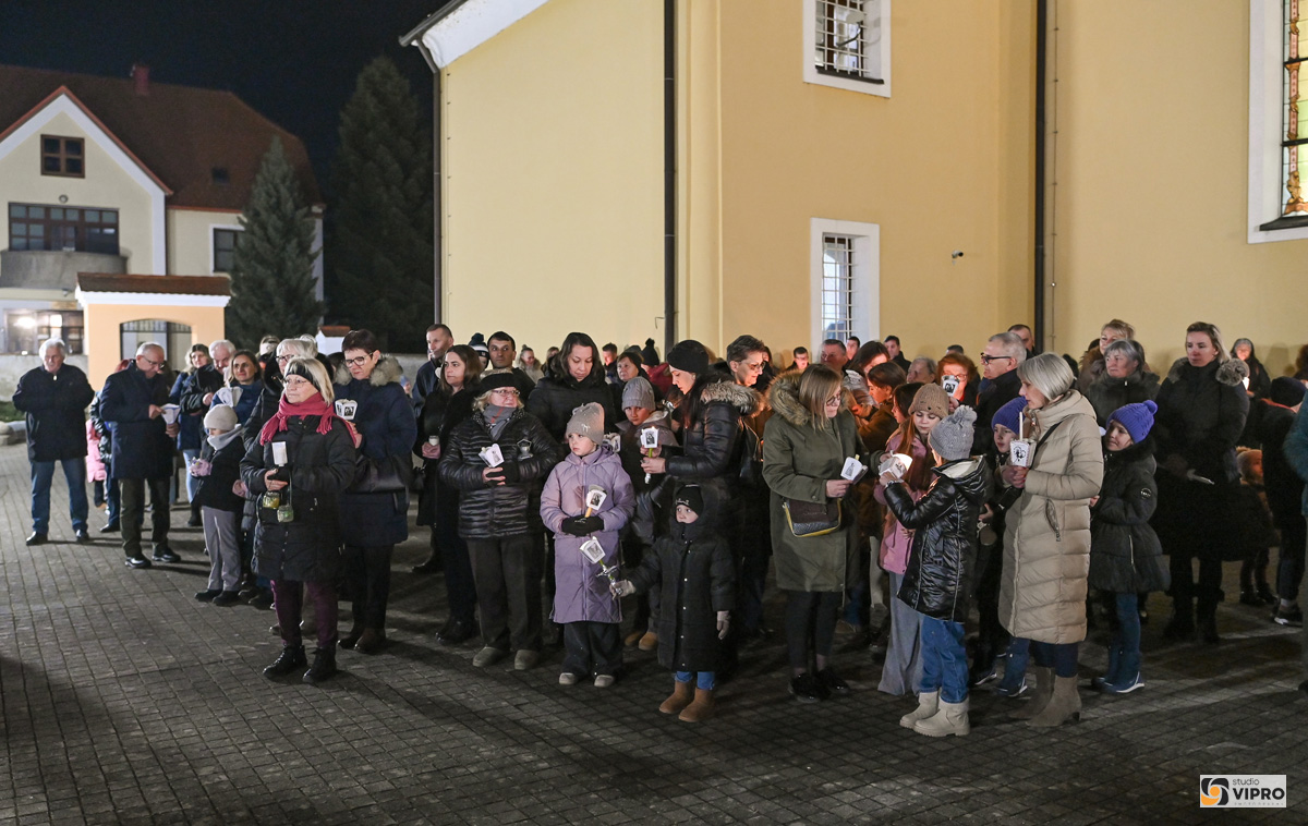 Župa Prelog svijećnica Studio Vipro (20)