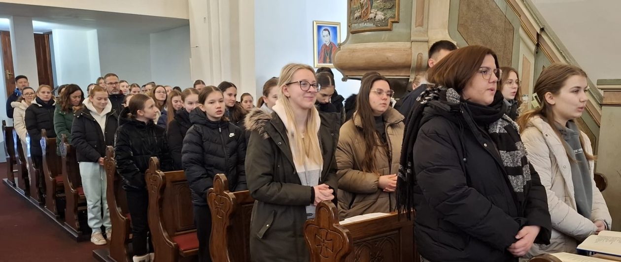 Župa Presvetog Trojstva – Nedelišće (10) Župa Presvetog Trojstva – Nedelišće (10)