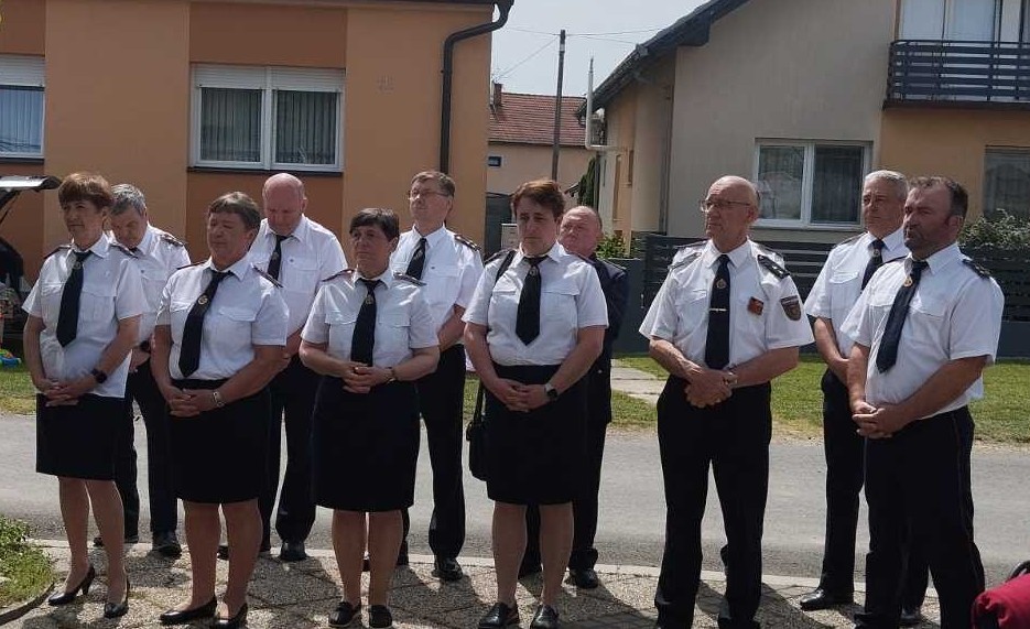 Župa Presvetog Trojstva – Nedelišće Slakovec Sveti florijan i majčin dan (3)