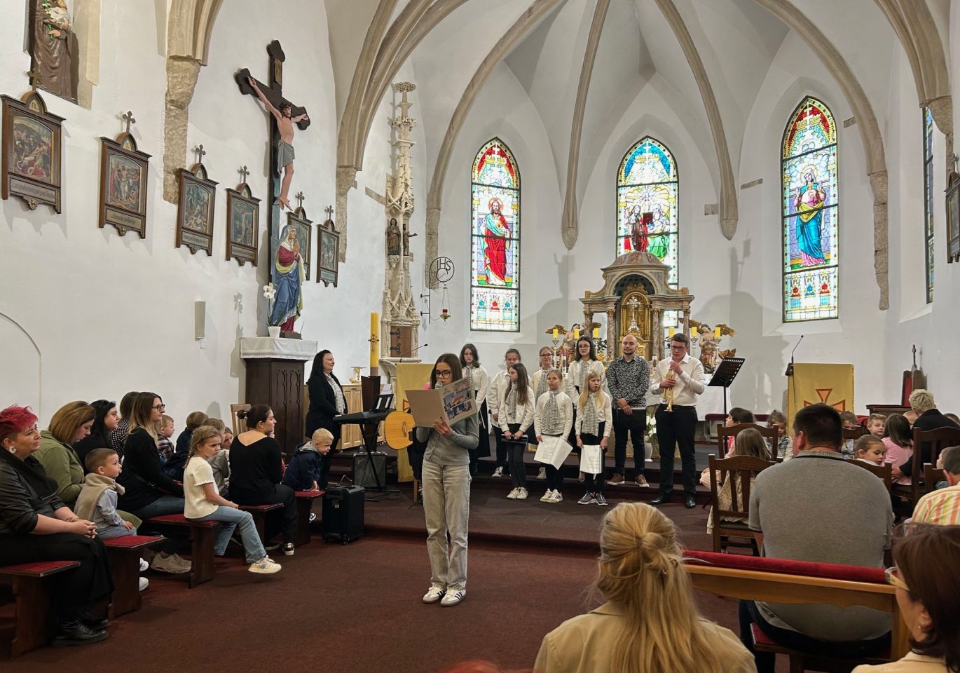 Župa Presvetog Trojstva proslavila Majčin dan (10)