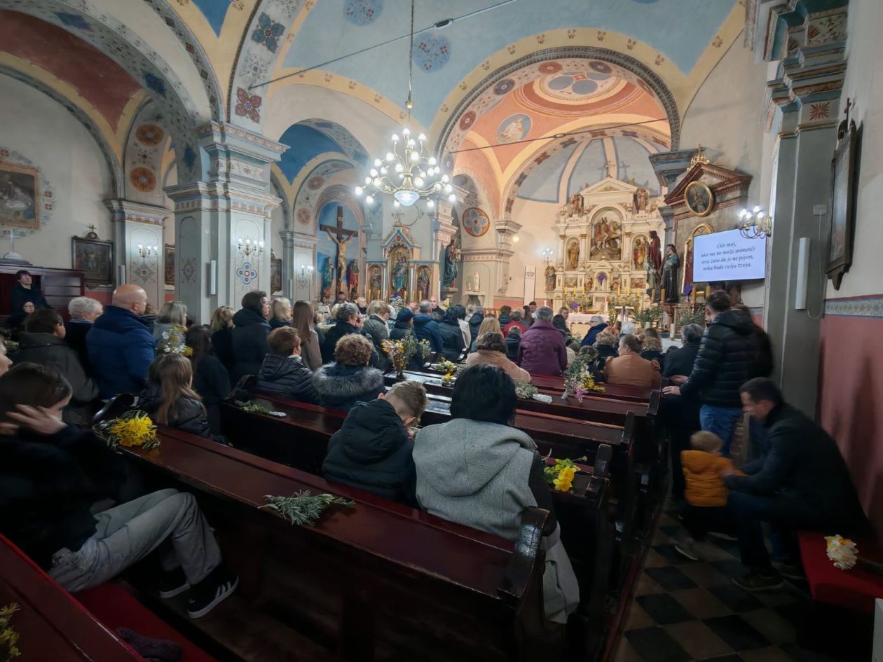 Župa Sveti Juraj u Trnju Cvjetnica (12) Župa Sveti Juraj u Trnju Cvjetnica (12)