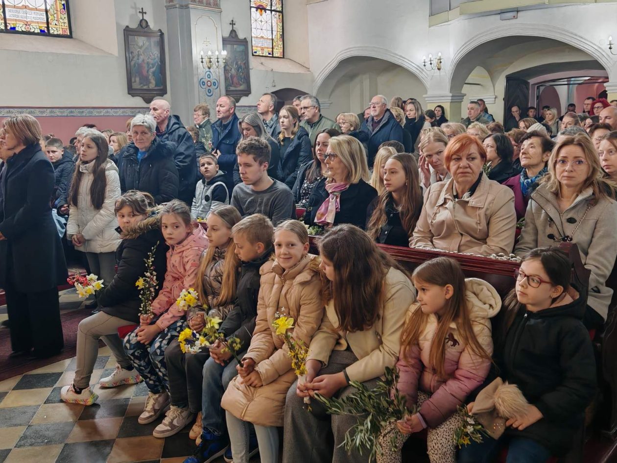 Župa Sveti Juraj u Trnju Cvjetnica (15) Župa Sveti Juraj u Trnju Cvjetnica (15)