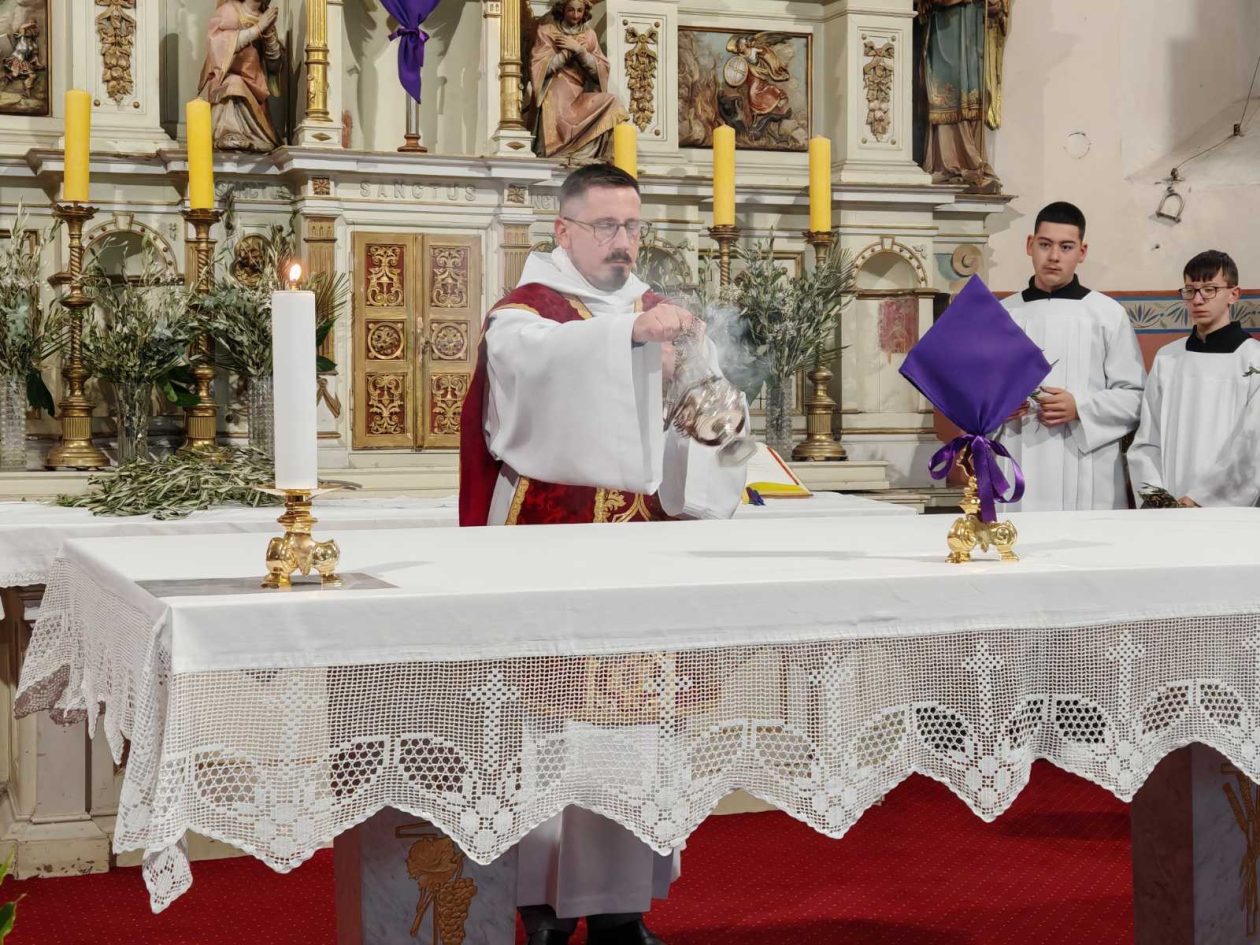Župa Sveti Juraj u Trnju Cvjetnica (17) Župa Sveti Juraj u Trnju Cvjetnica (17)