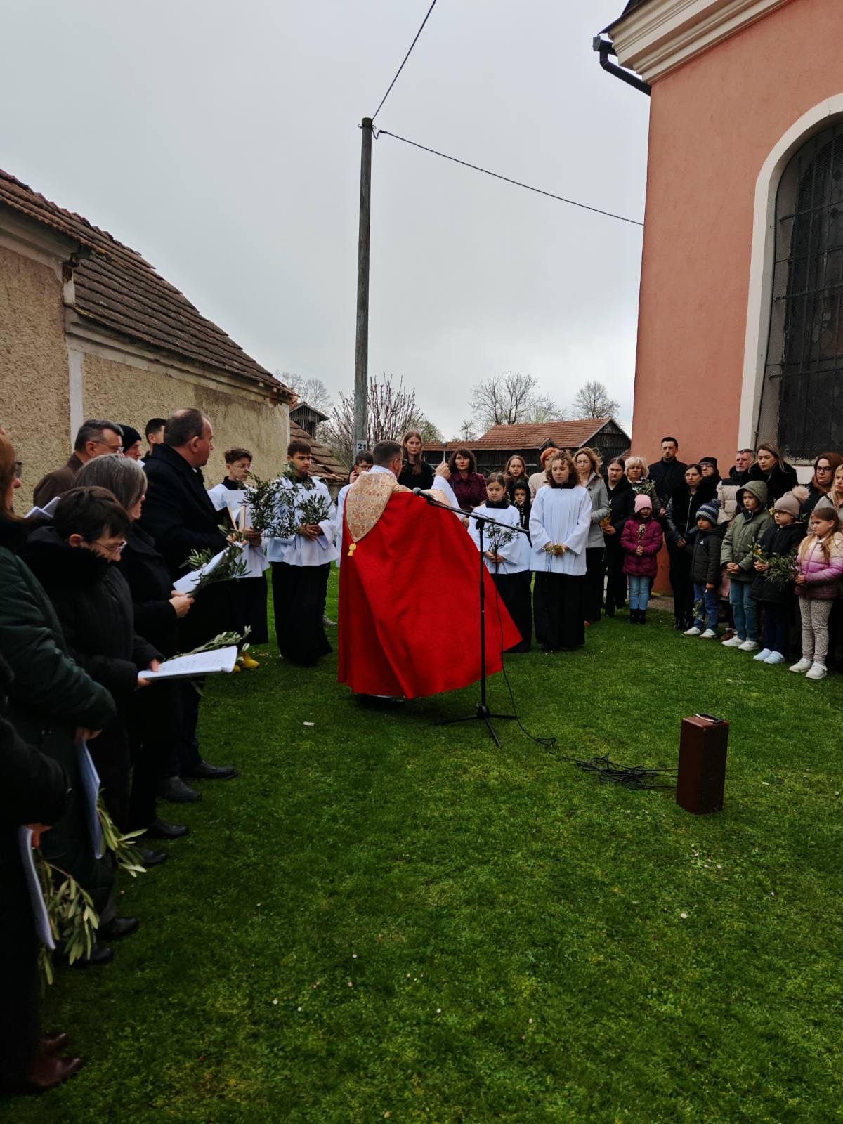 Župa Sveti Juraj u Trnju Cvjetnica (23) Župa Sveti Juraj u Trnju Cvjetnica (23)