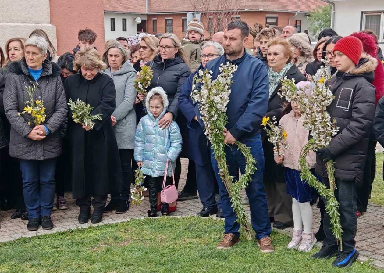 Župa Sveti Juraj u Trnju Cvjetnica (29) Župa Sveti Juraj u Trnju Cvjetnica (29)