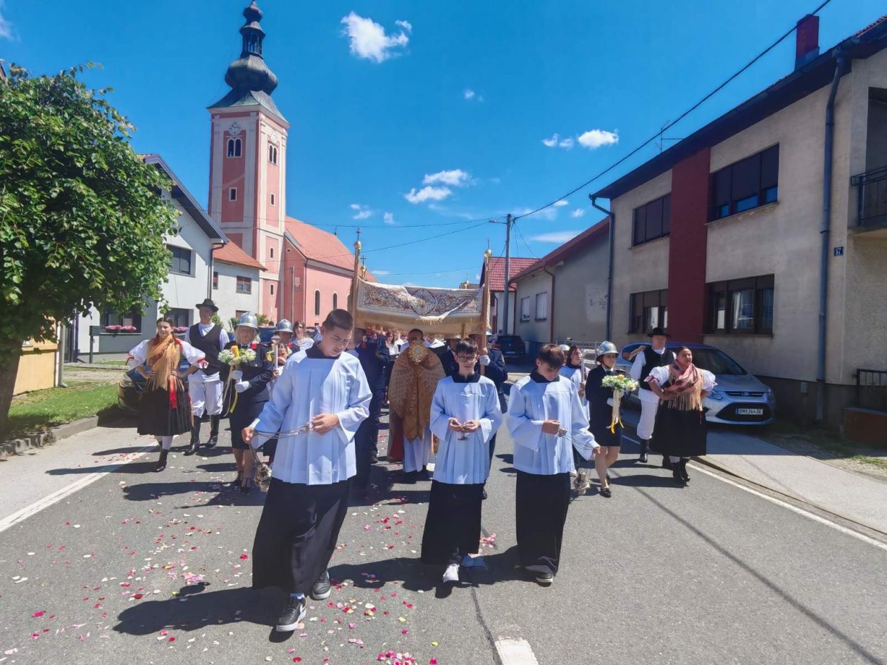 Župa Sveti Juraj u Trnju TIJELOVO (17)