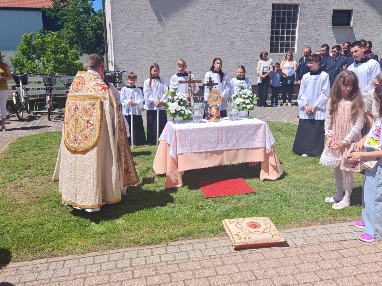 Župa Sveti Juraj u Trnju TIJELOVO (58)