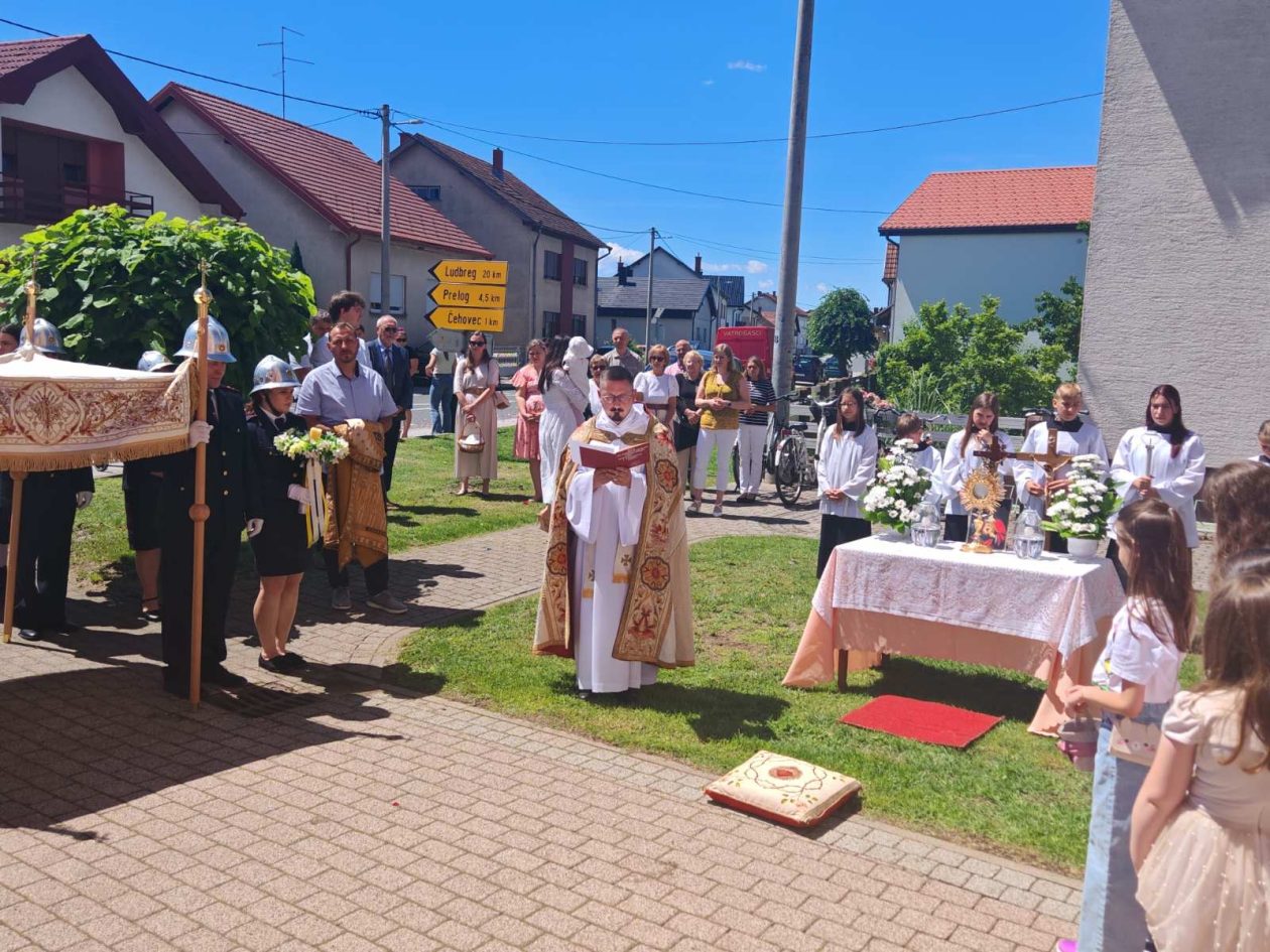 Župa Sveti Juraj u Trnju TIJELOVO (8)
