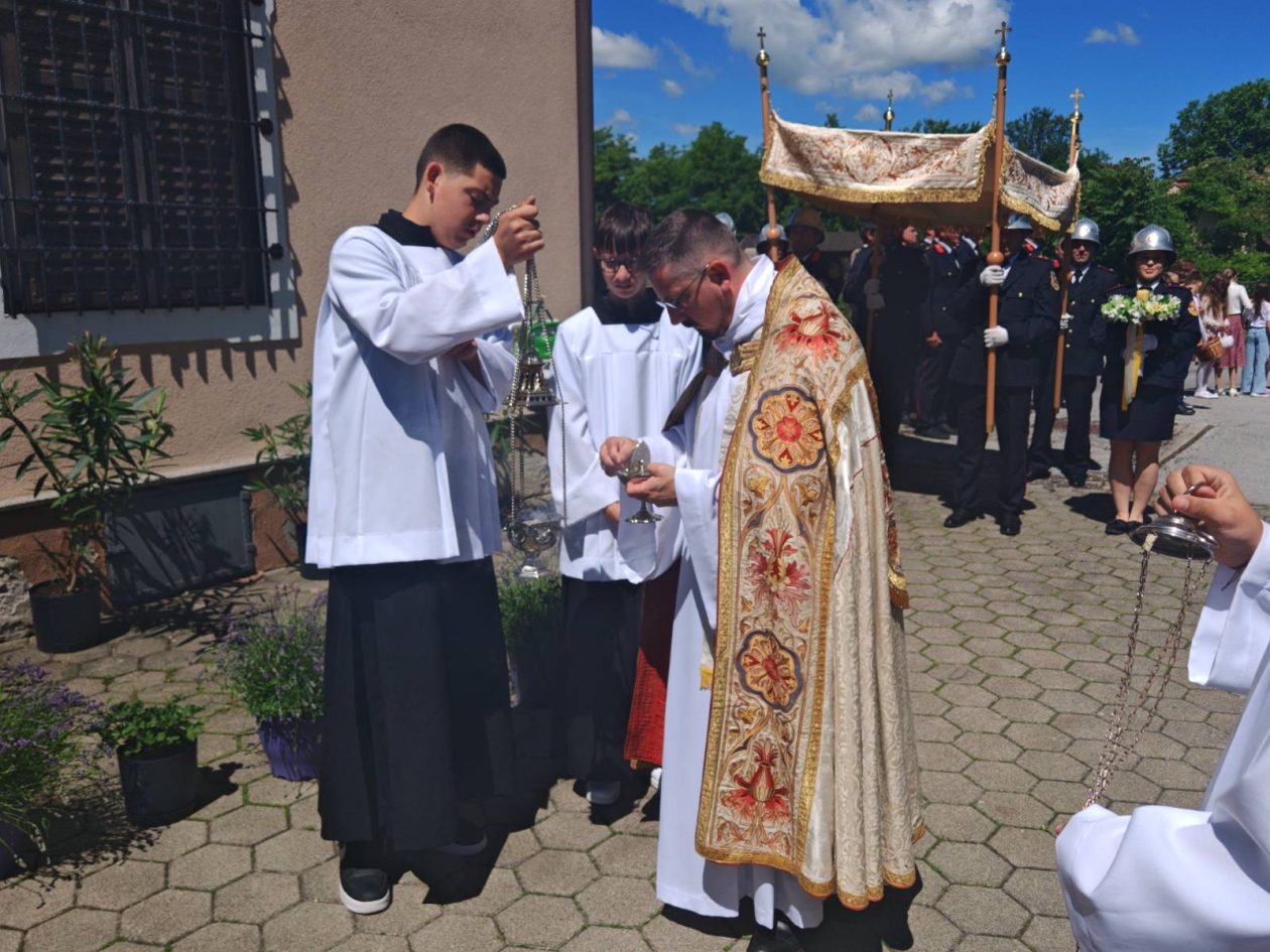 Župa Sveti Juraj u Trnju TIJELOVO (9)