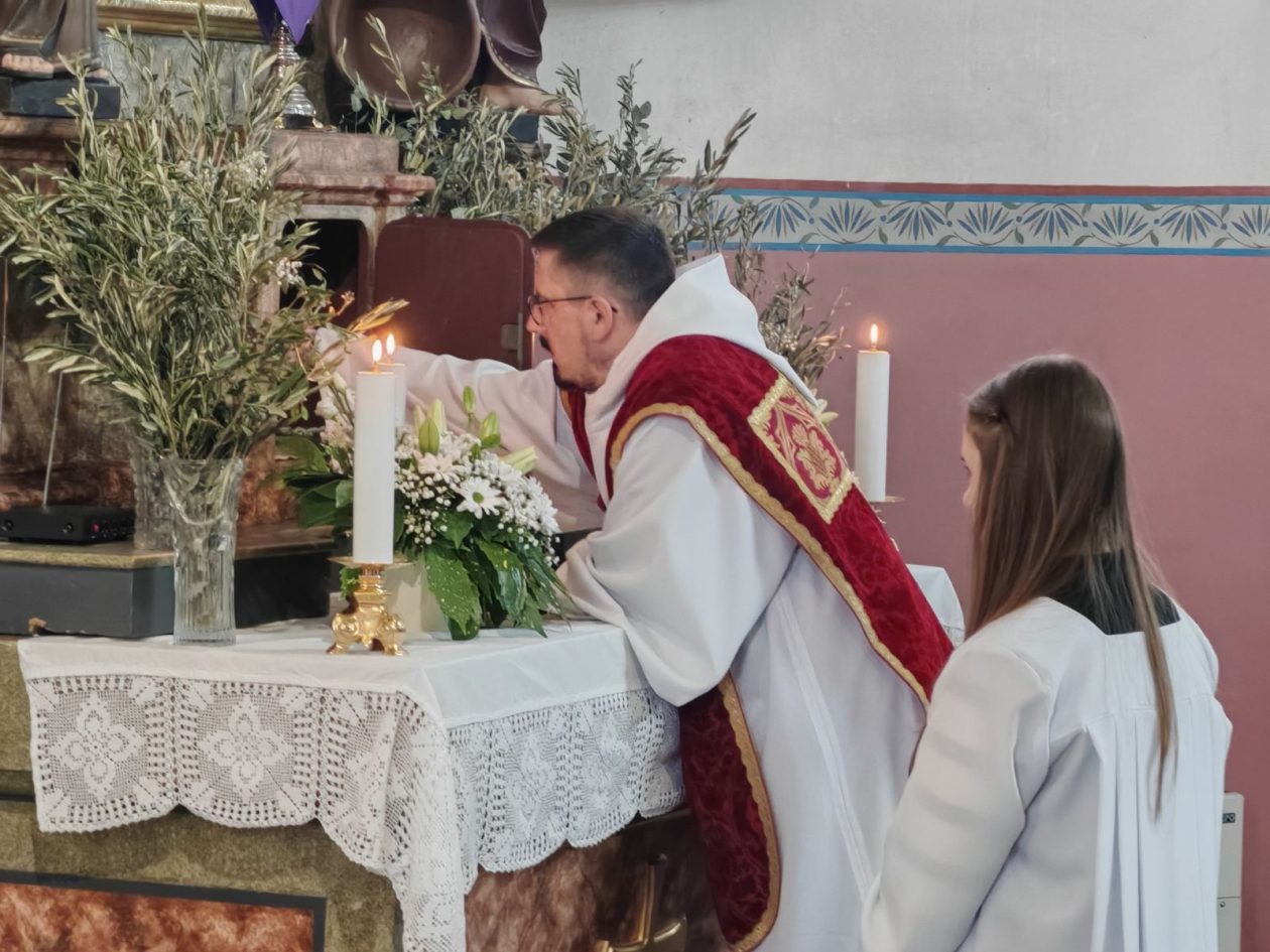 Župa Sveti Juraj u Trnju veliki petak (25) Župa Sveti Juraj u Trnju veliki petak (25)