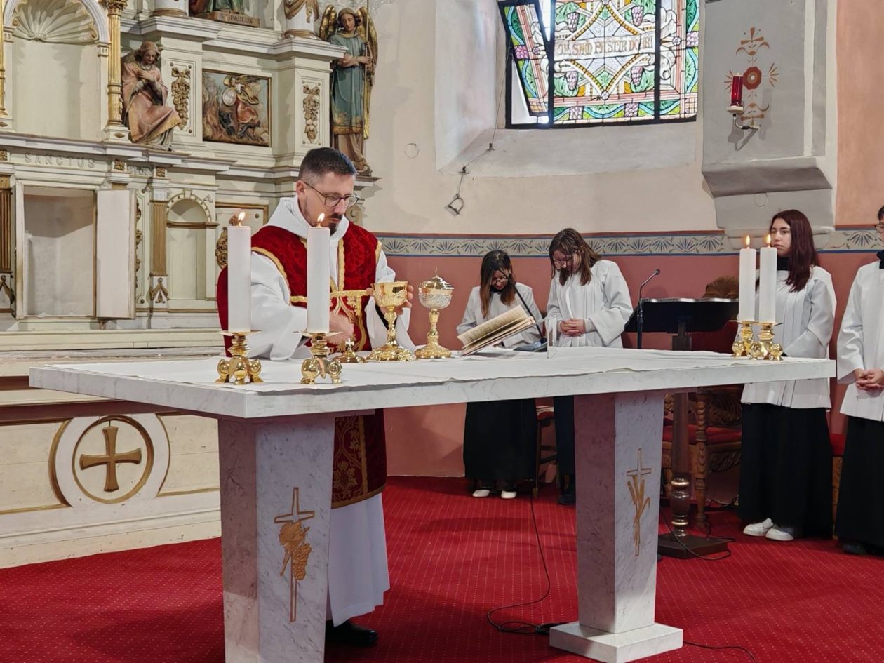 Župa Sveti Juraj u Trnju veliki petak (26) Župa Sveti Juraj u Trnju veliki petak (26)