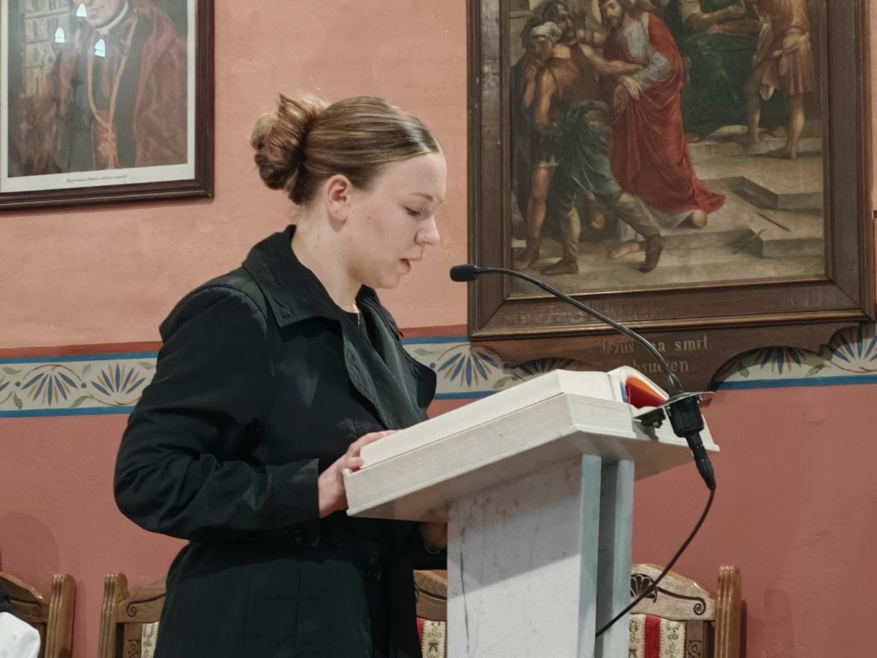Župa Sveti Juraj u Trnju veliki petak (5) Župa Sveti Juraj u Trnju veliki petak (5)