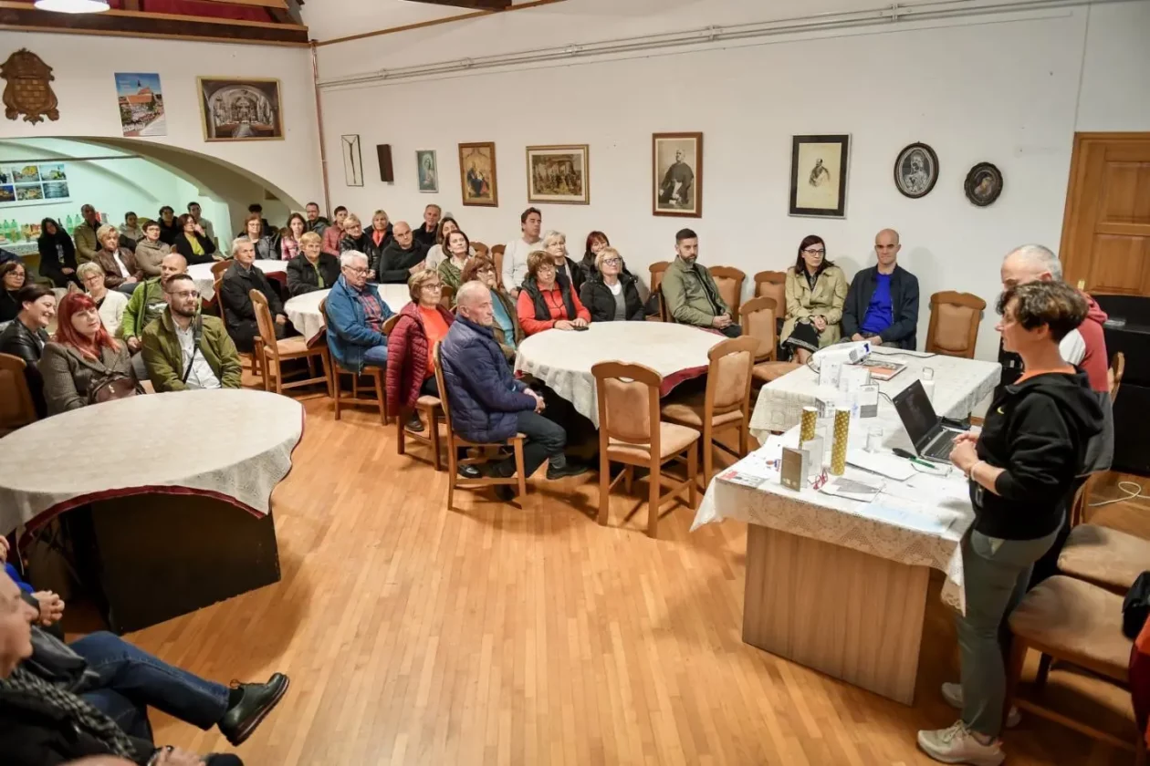 Župa sv Jakoba apostola starijeg Prelog 10