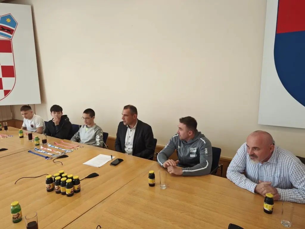 Župan Posavec primio sportaše Judo kluba Zrinski (5)