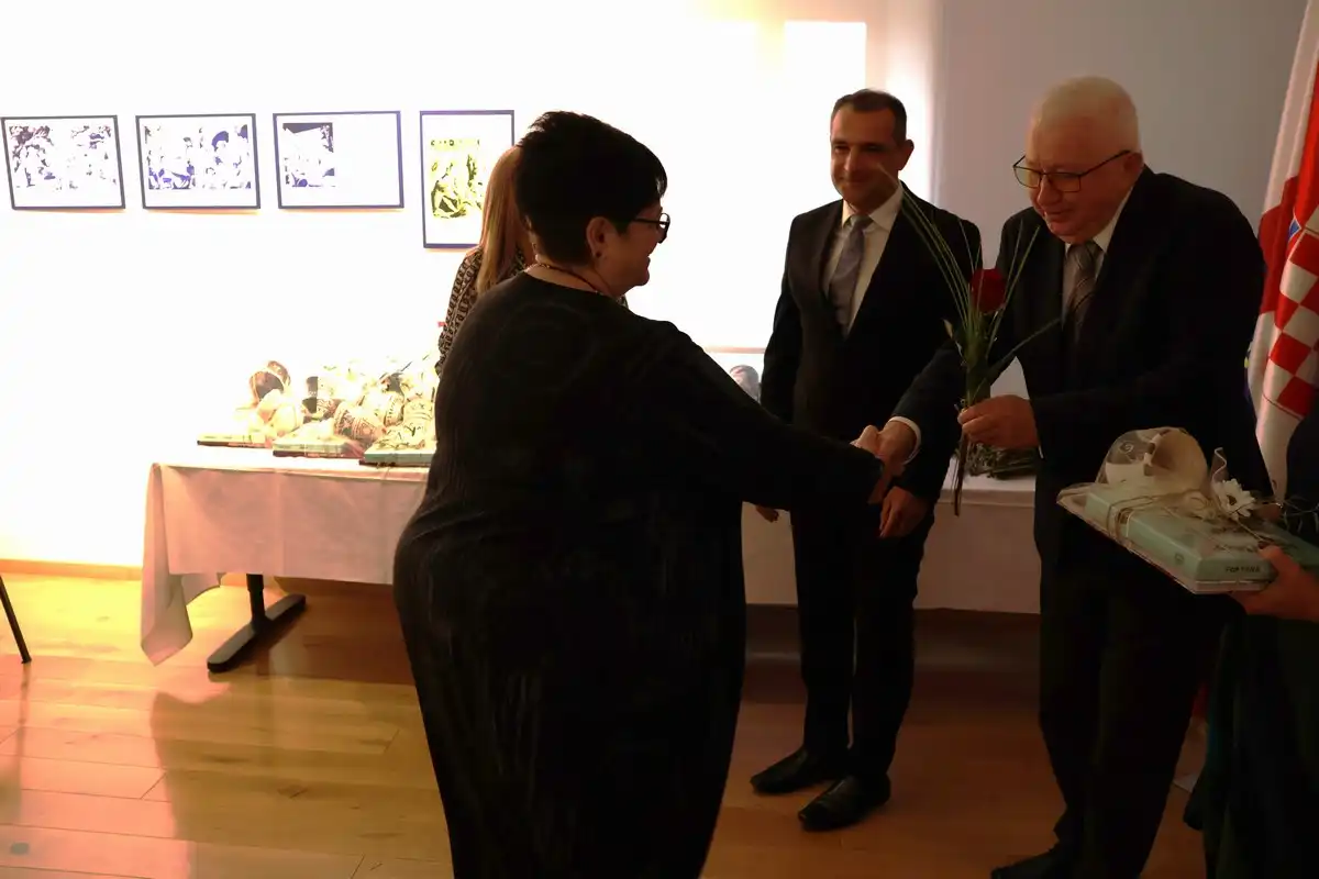Zupan-i-gradonacelnica-priredili-svecani-prijem-za-umirovljene-djelatnike-skola-16