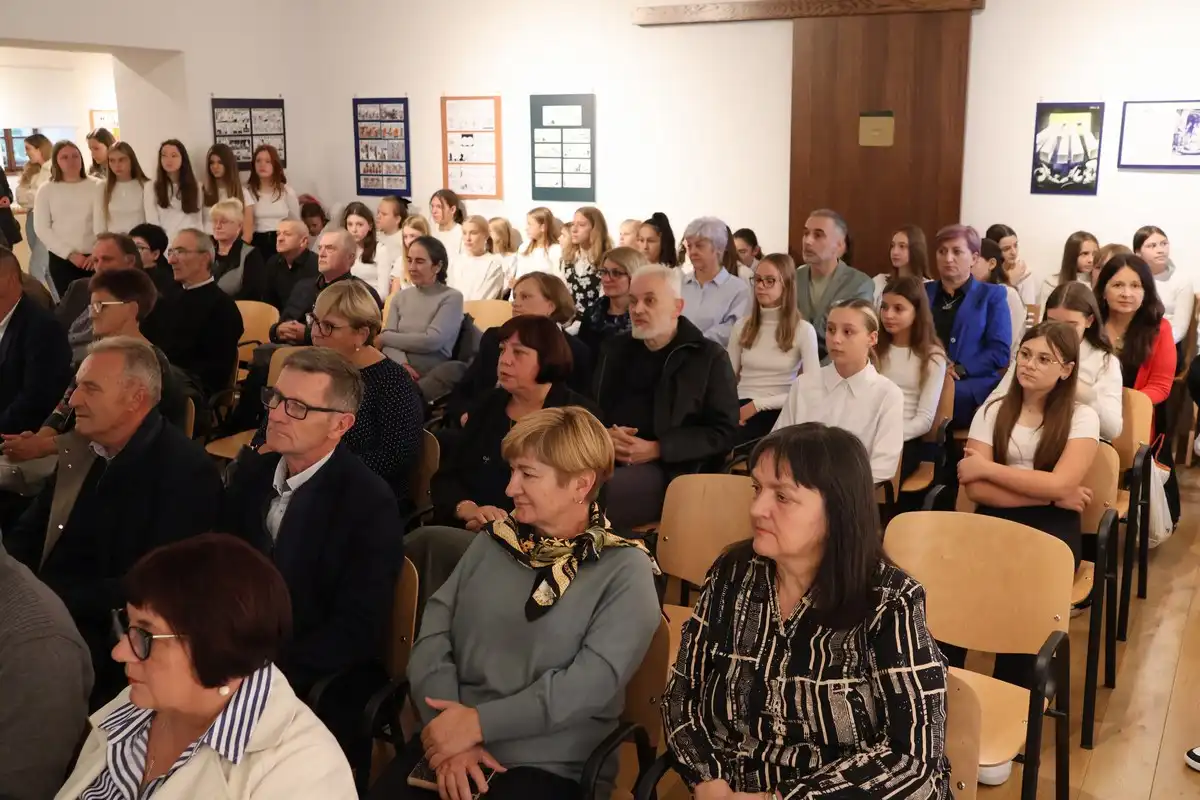 Zupan-i-gradonacelnica-priredili-svecani-prijem-za-umirovljene-djelatnike-skola-3