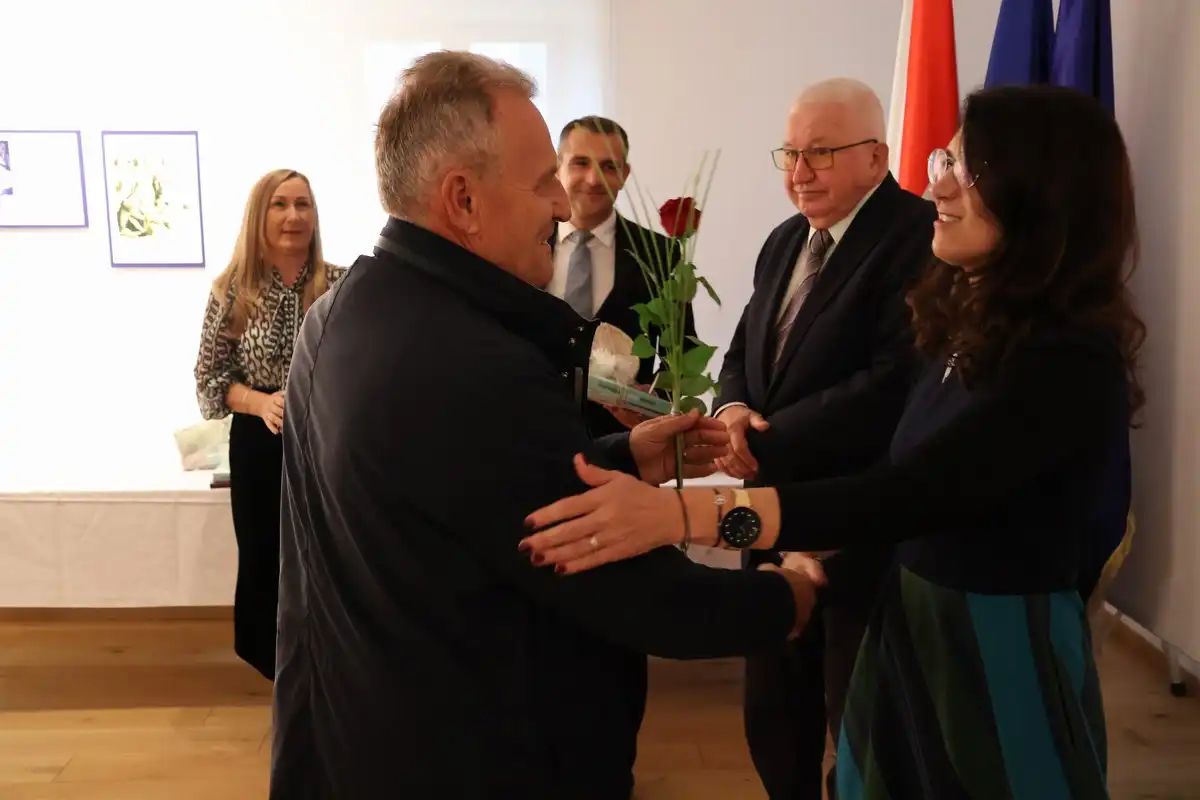 Zupan-i-gradonacelnica-priredili-svecani-prijem-za-umirovljene-djelatnike-skola-39