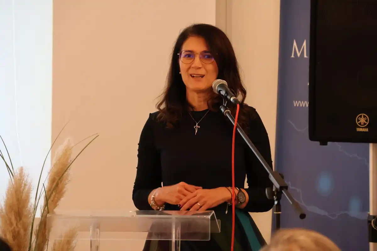 Ljerka Cividini Zupan-i-gradonacelnica-priredili-svecani-prijem-za-umirovljene-djelatnike-skola-5