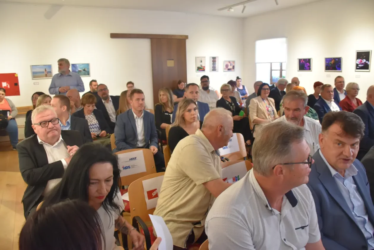 Županijska skupština, konstituirajuća sjednica, 4.6.2025. mandat 2025.-2029 (9) Županijska skupština, konstituirajuća sjednica, 4.6.2025. mandat 2025.-2029 (9)